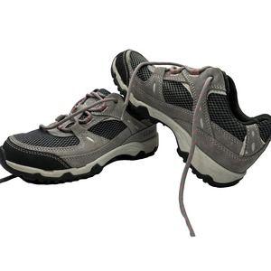 L.L. Bean Women’s Trail Model Hiker 4, Waterproof Hiking Shoes, Size 6.5